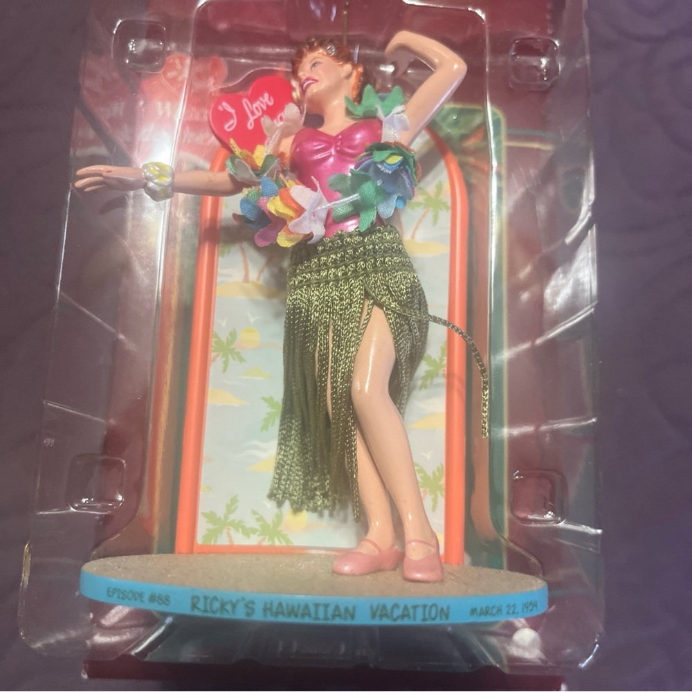 Heirloom Collection I Love Lucy Ricky's Hawaiian Vacation Ornament